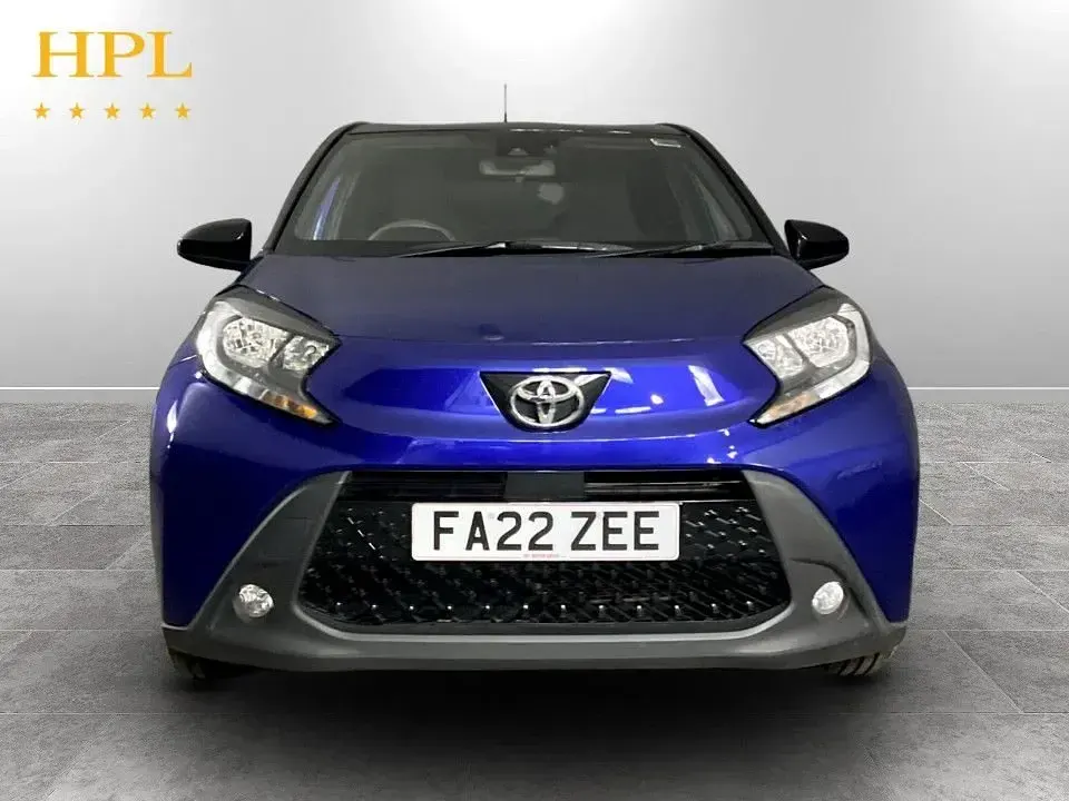 Used Toyota Aygo X 72 HP (52 kW) 2023 Blue SUV