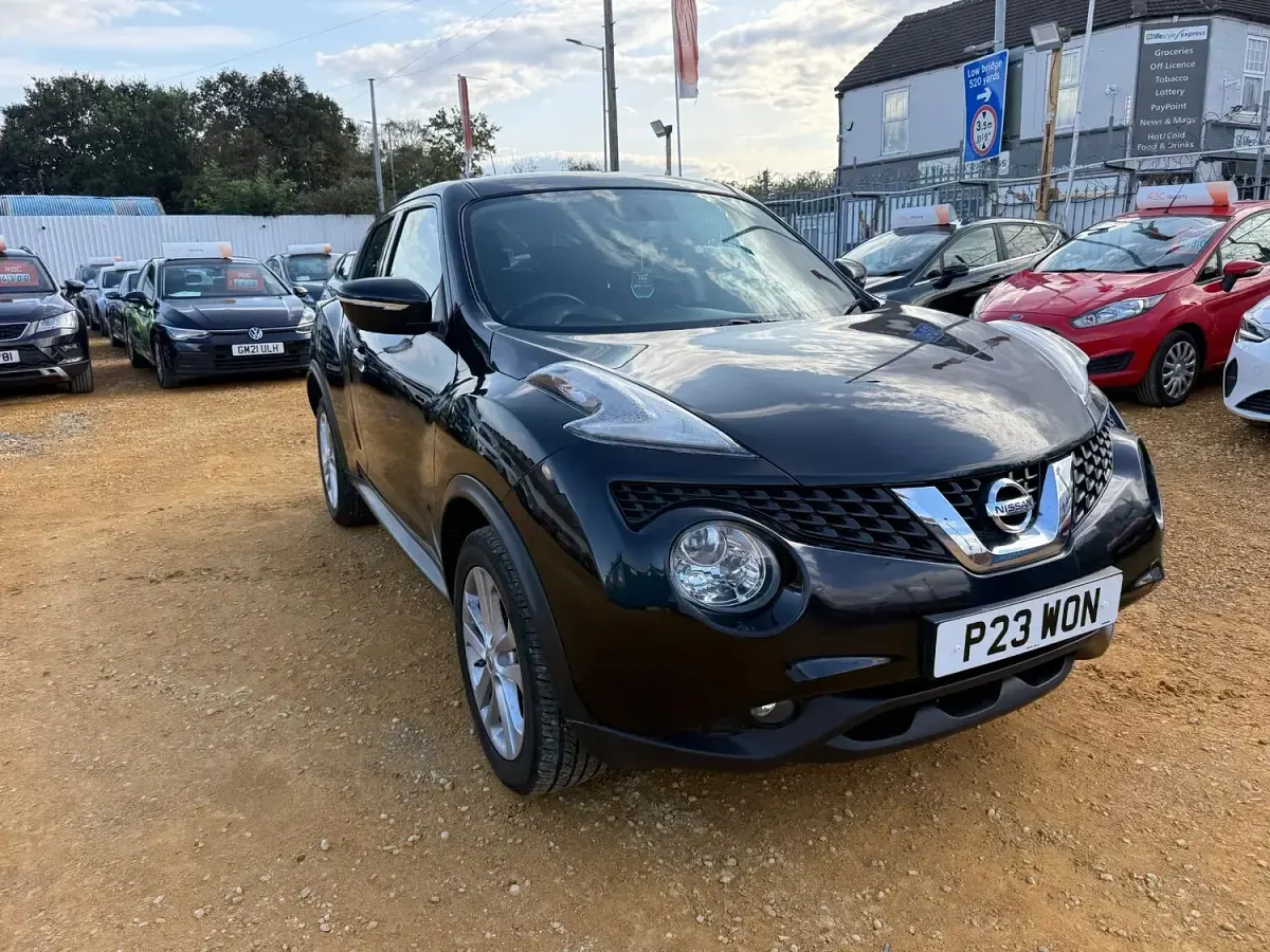 Used Nissan Juke Acenta 113 HP (83 kW) 2016 Black SUV