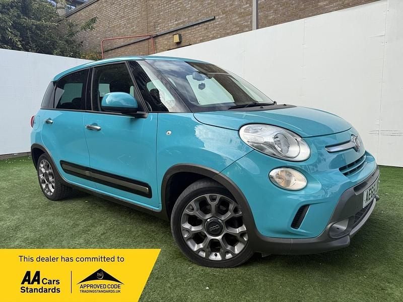Turquoise Used 2015 Fiat 500L Trekking MPV | £5,495 (Fair price) - Image 1/4