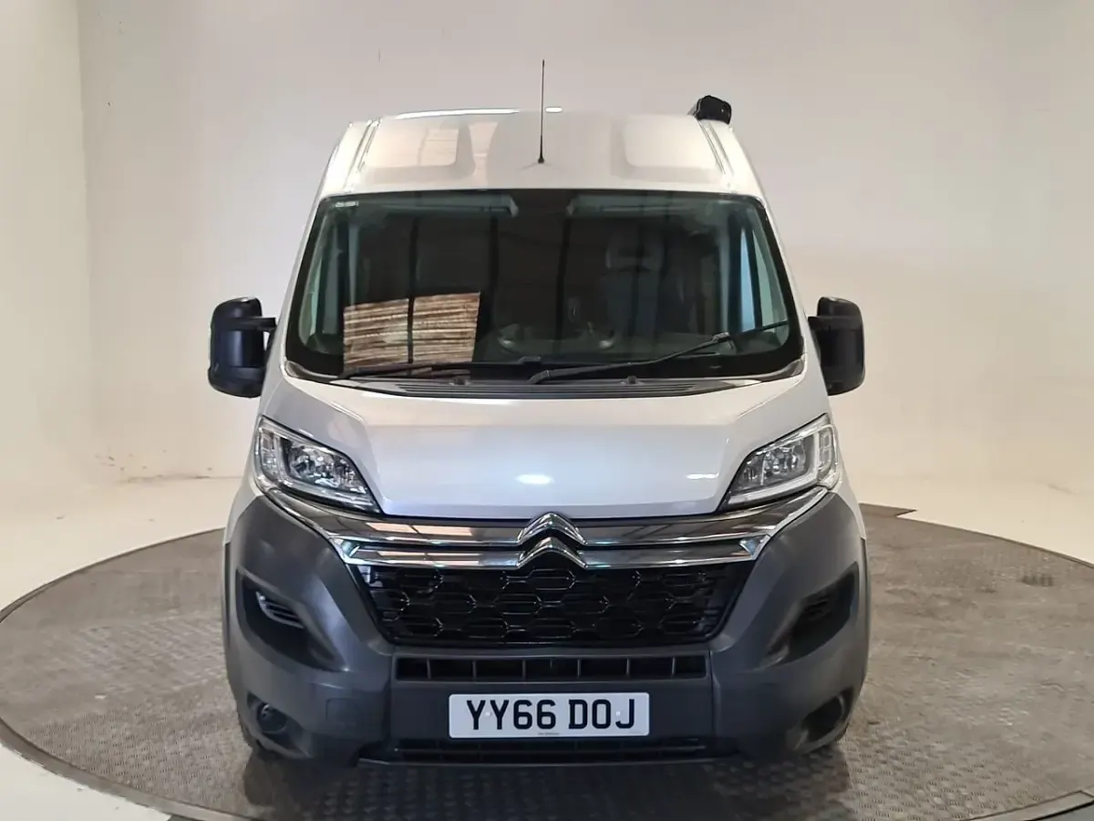 Used Citroën Relay 140 HP (102 kW) 2016 Silver Van