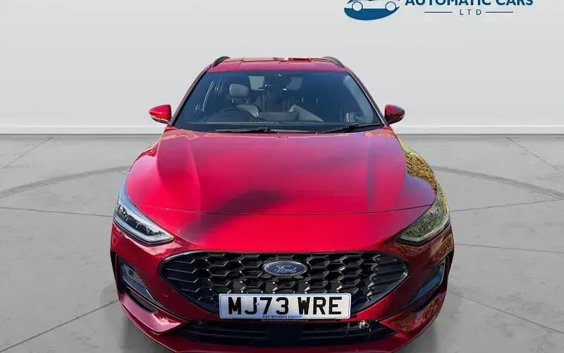 Used Ford Focus ST-Line X 155 HP (114 kW) 2023 Red Estate