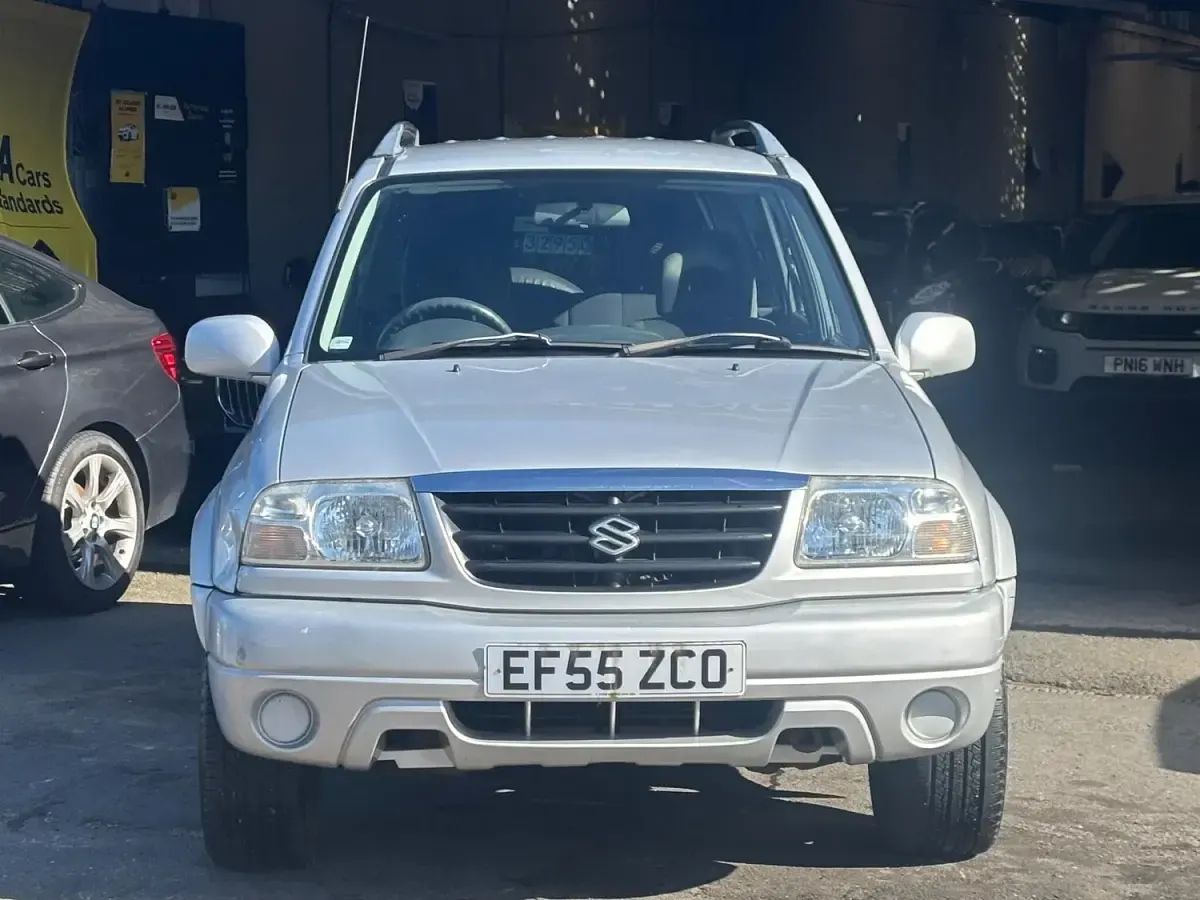 Used Suzuki Grand Vitara 140 HP (102 kW) 2005 Silver Estate