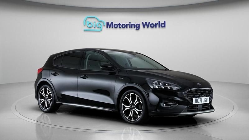 Black Used 2021 Ford Focus Active X Hatchback | £14,100 (Fair price) - Image 1/4