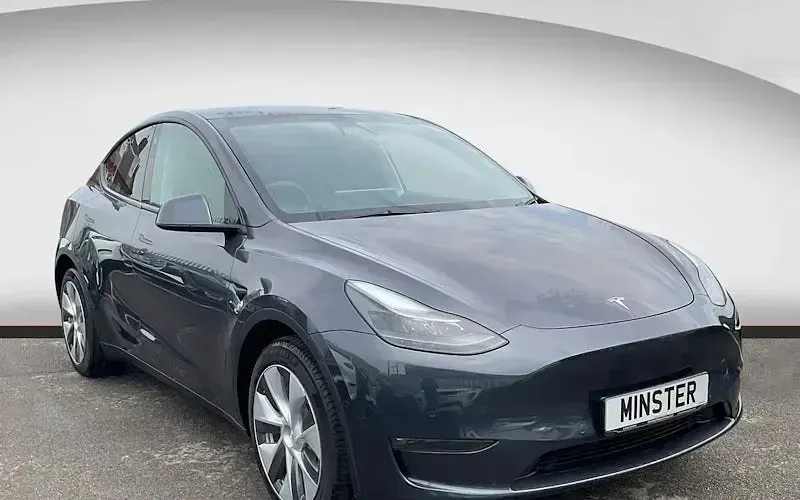 Used Tesla Model Y Long Range AWD 286 kW (389 HP) 2025 SUV