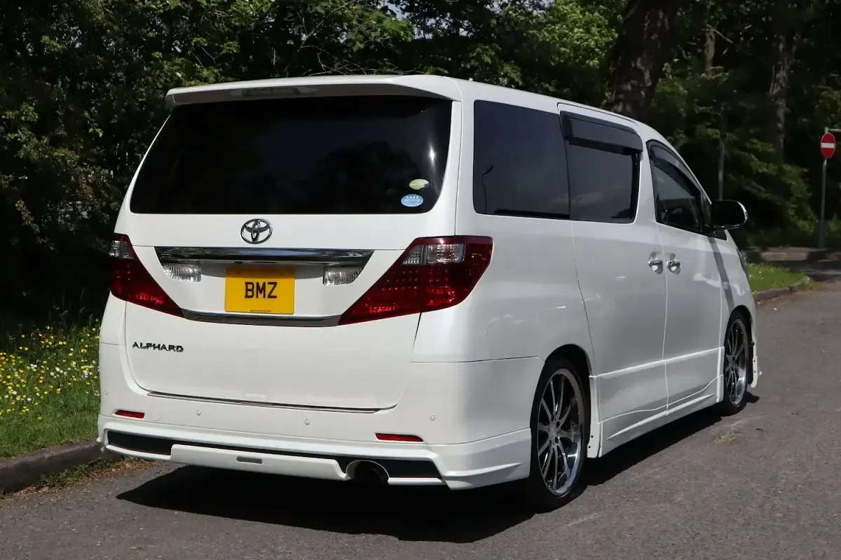 Used Toyota Alphard Edition-S 170 HP (125 kW) 2009 White MPV