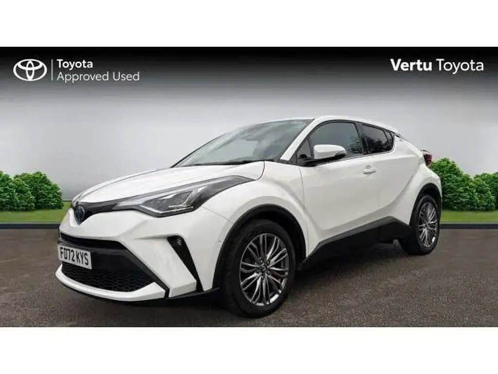 Used Toyota C-HR 194 HP (142 kW) 2023 White SUV