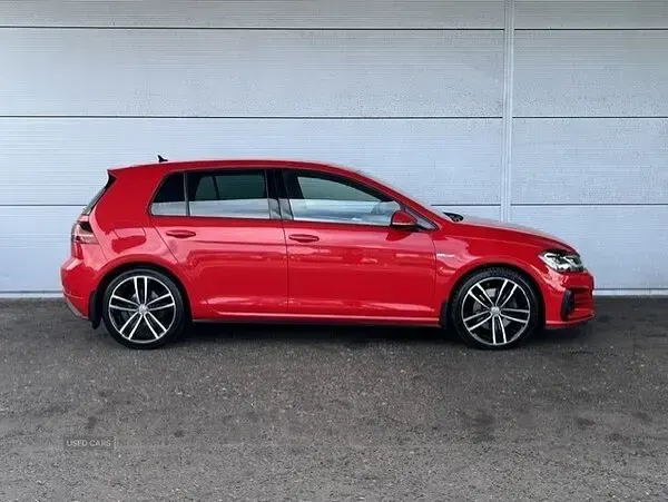 Used VW Golf VII GTD 184 HP (135 kW) 2019 Red Hatchback
