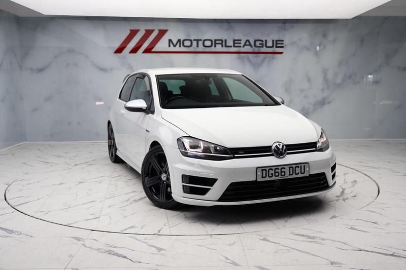 Used VW Golf VII R 2016 White Hatchback