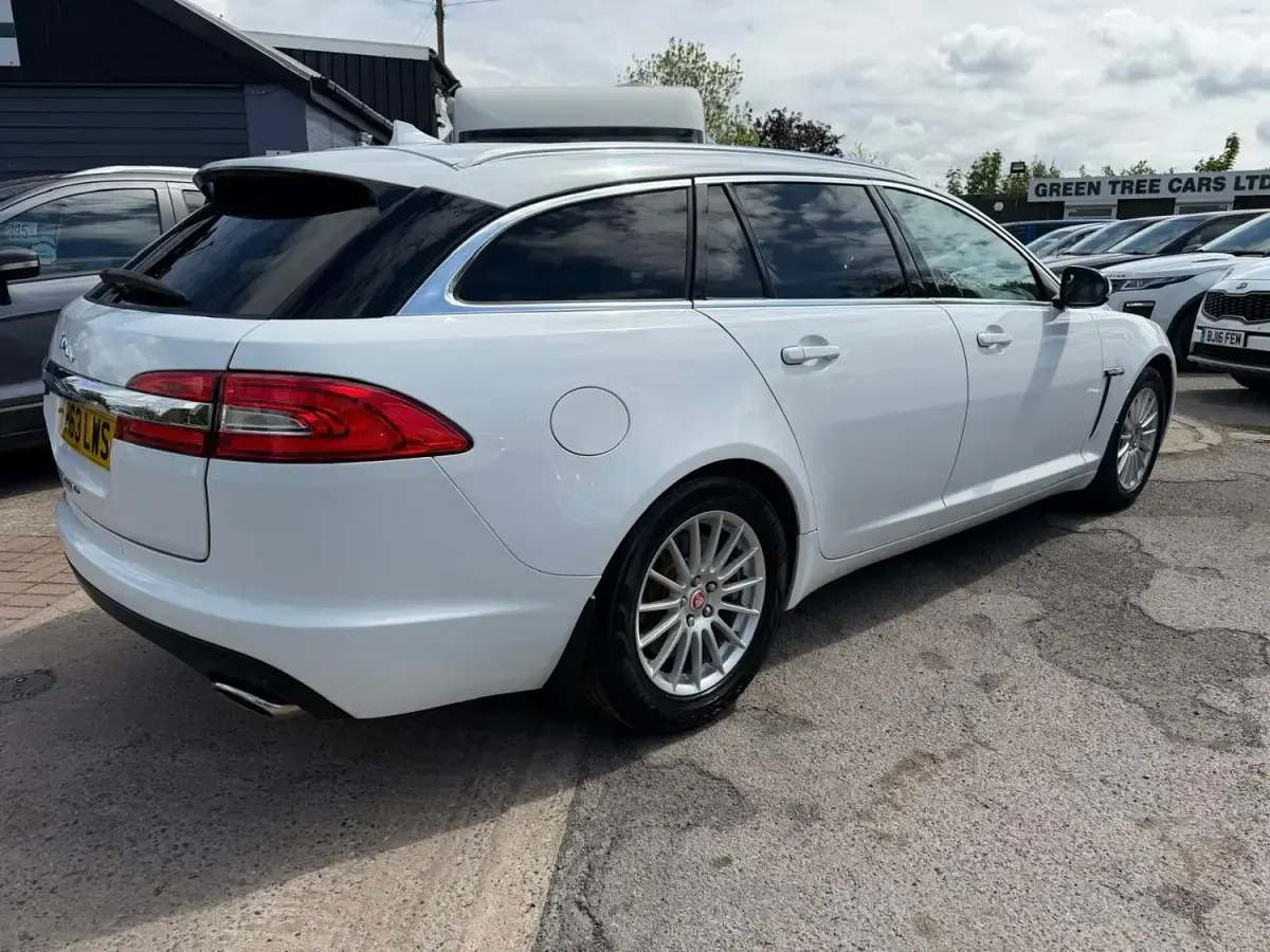 Second-hand Jaguar XF Business Edition 2014 Alb Break