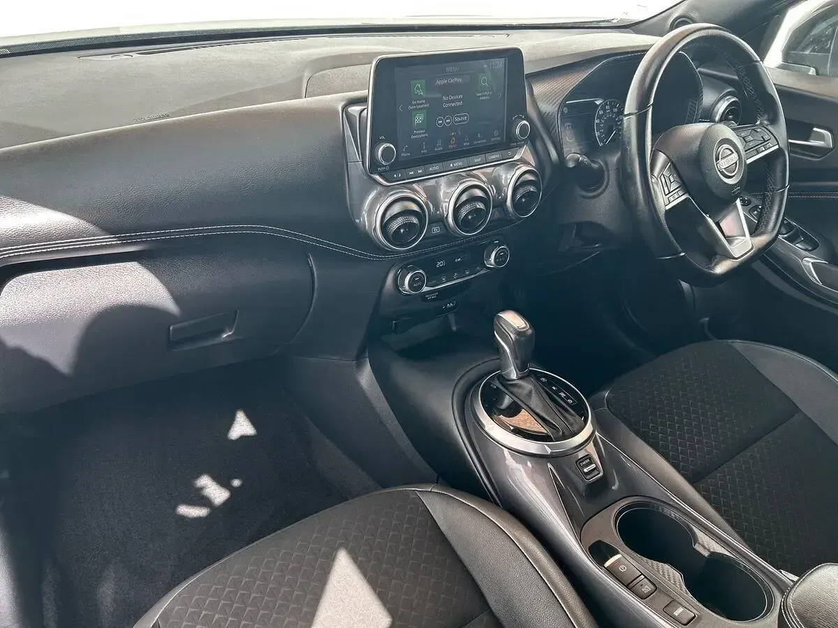 Gebraucht Nissan Juke N-Connecta 143 PS (105 kW) 2023 Grau SUV