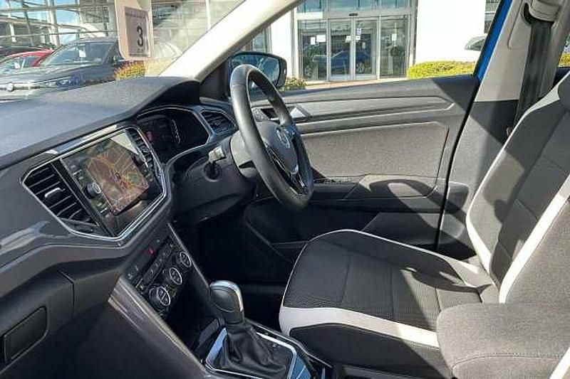 Begagnad VW T-Roc SEL 150 HK (110 kW) 2021 Blå SUV