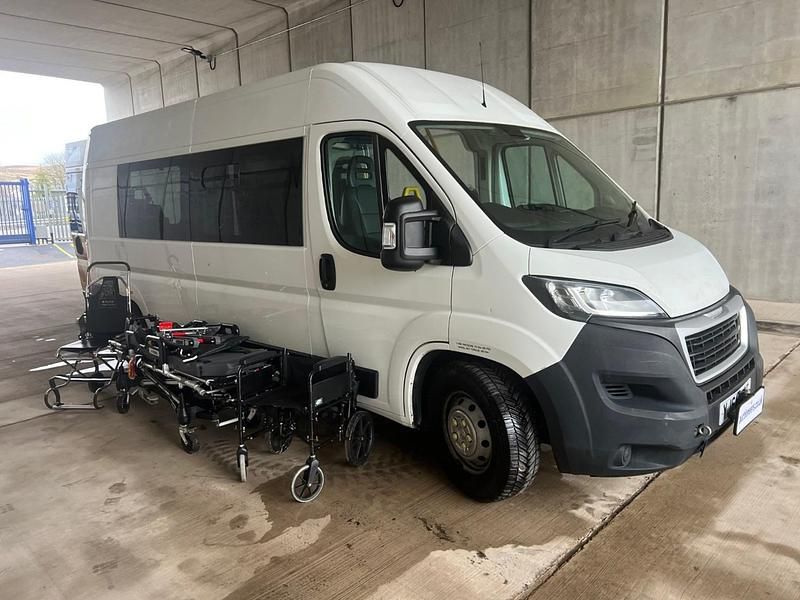 Used Peugeot Boxer Access 130 HP (95 kW) 2018 White Van