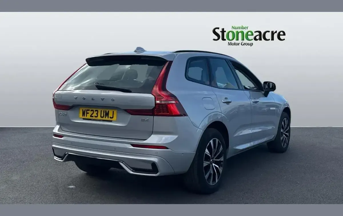 Used Volvo XC60 Plus 194 HP (142 kW) 2023 Silver SUV