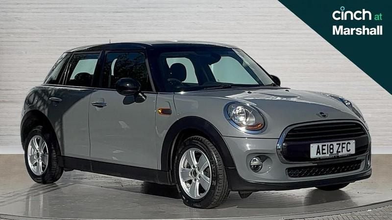 Grey Used 2018 Mini Cooper Hatch Hatchback | £9,213 (Good price) - Image 1/4