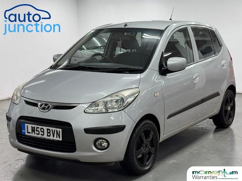 Used Hyundai i10 Comfort 78 HP (57 kW) 2009 Silver Hatchback