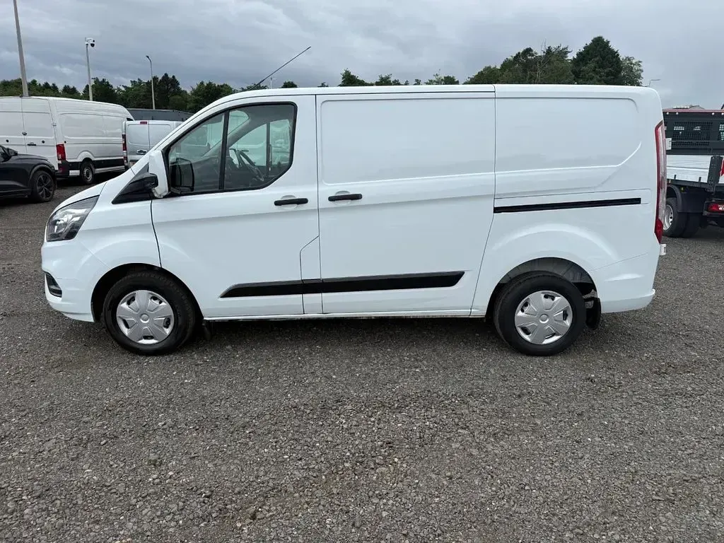 Used Ford Transit Custom Trend 130 HP (95 kW) 2022 White Van