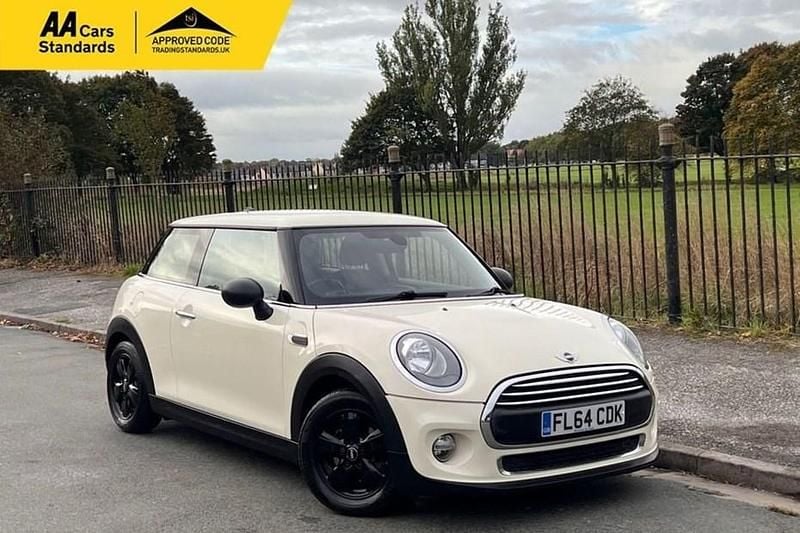 White Used 2014 Mini One D Hatch Hatchback | £4,695 (Fair price) - Image 1/1