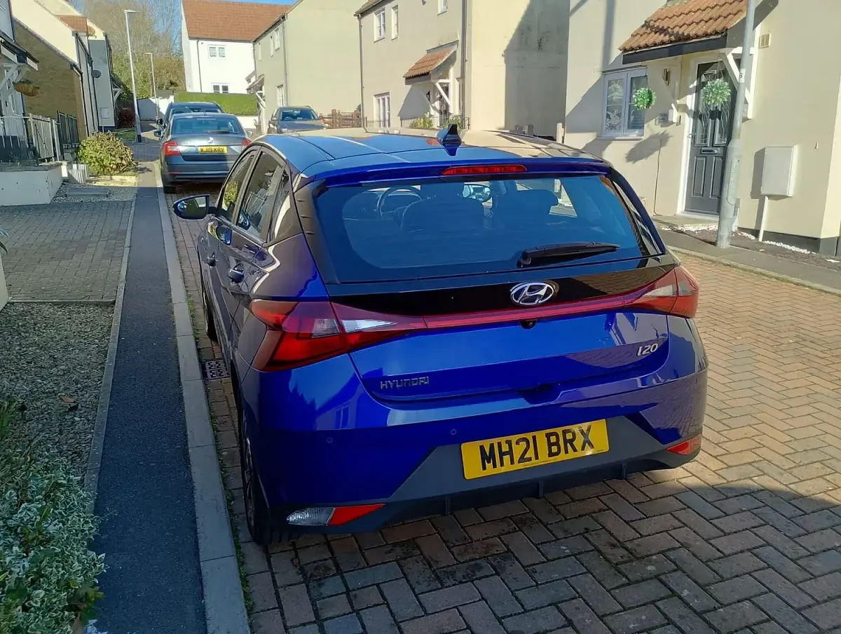 Used Hyundai i20 SE 100 HP (73 kW) 2021 Blue Hatchback