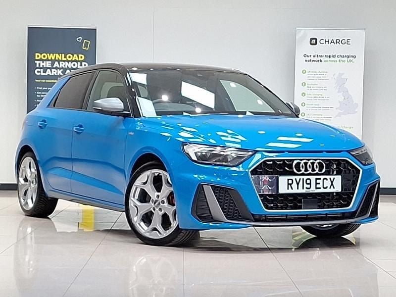 Usado Audi A1 Competition 200 HP (147 kW) 2019 Azul SUV