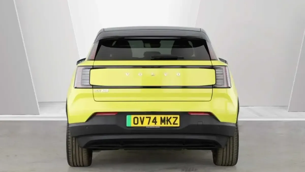 Used Volvo EX30 Ultra 200 kW (272 HP) 2024 Yellow SUV