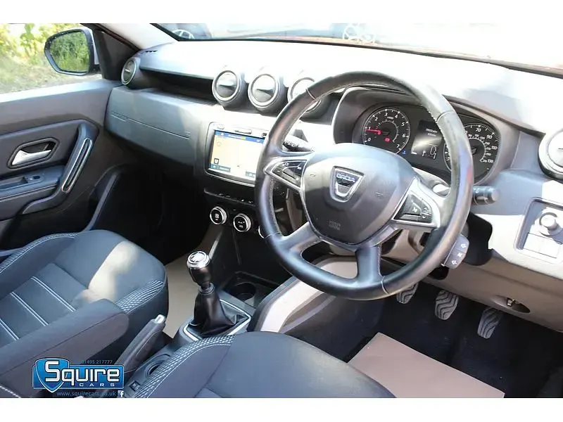 Used Dacia Duster Prestige 115 HP (84 kW) 2021 Fusion red SUV