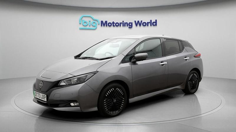 Used Nissan Leaf N-Connecta 110 kW (150 HP) 2024 Grey Hatchback