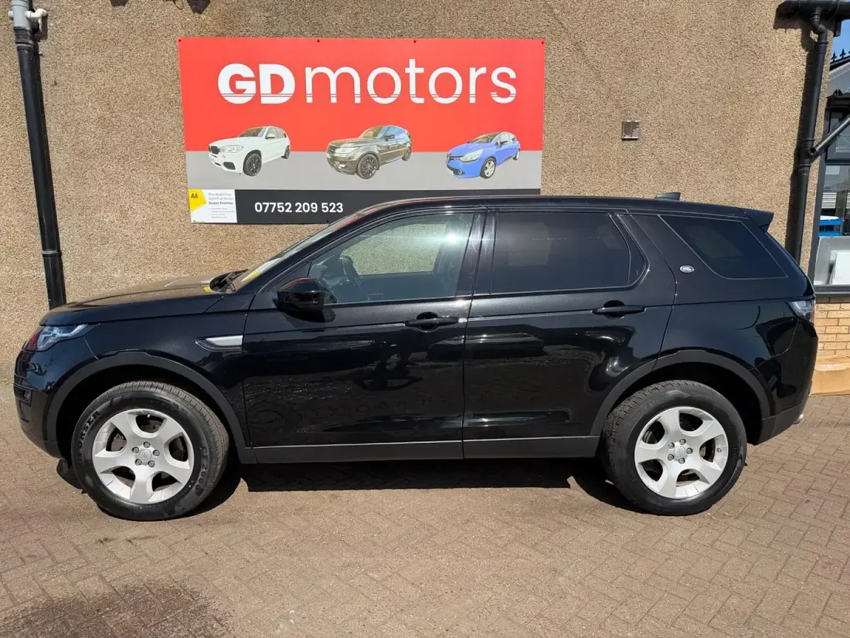 Used Land Rover Discovery Sport Pure 2017 Black SUV