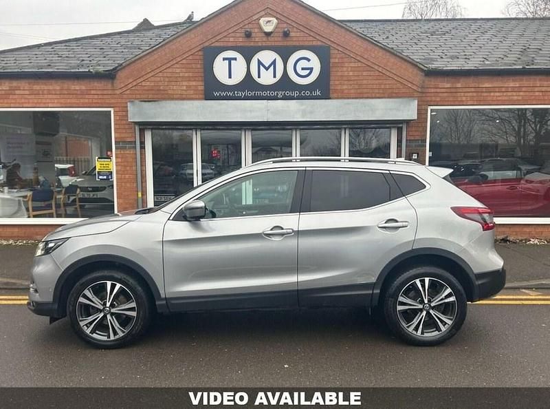 Used Nissan Qashqai N-Connecta 115 HP (84 kW) 2019 Silver SUV