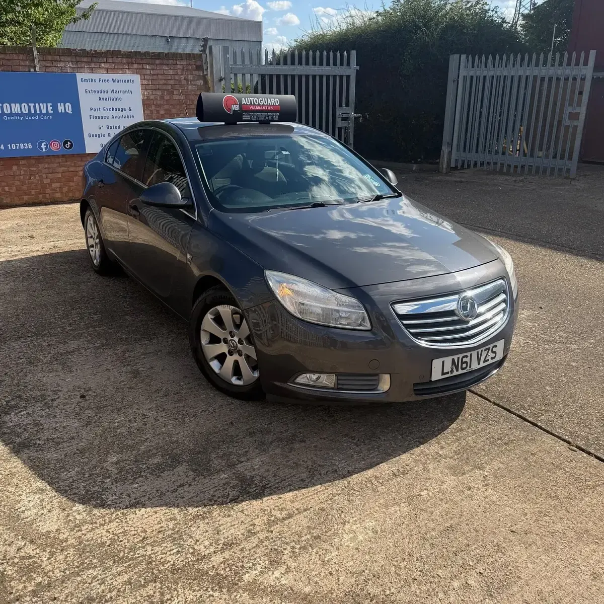 Used Vauxhall Insignia SRi 2011 Grey Hatchback