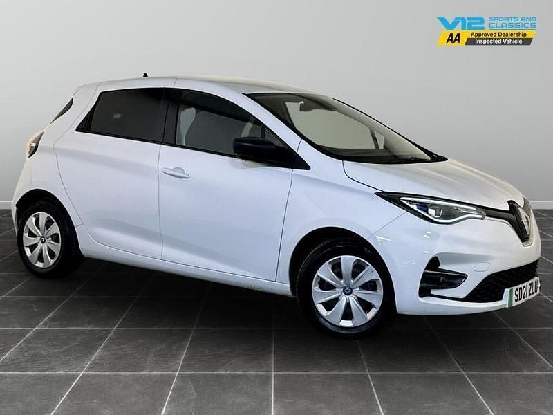 White Used 2021 Renault Rapid Business | £6,495 (Good price) - Image 1/2