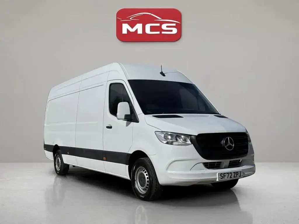 Begagnad Mercedes Sprinter Progressive 2022 Vit Van