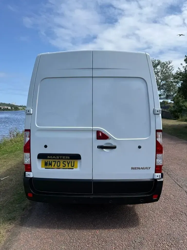 Used Renault Master Business 2021 White MPV