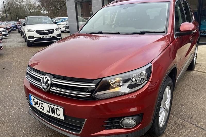 Used VW Tiguan Match 150 HP (110 kW) 2015 Red SUV
