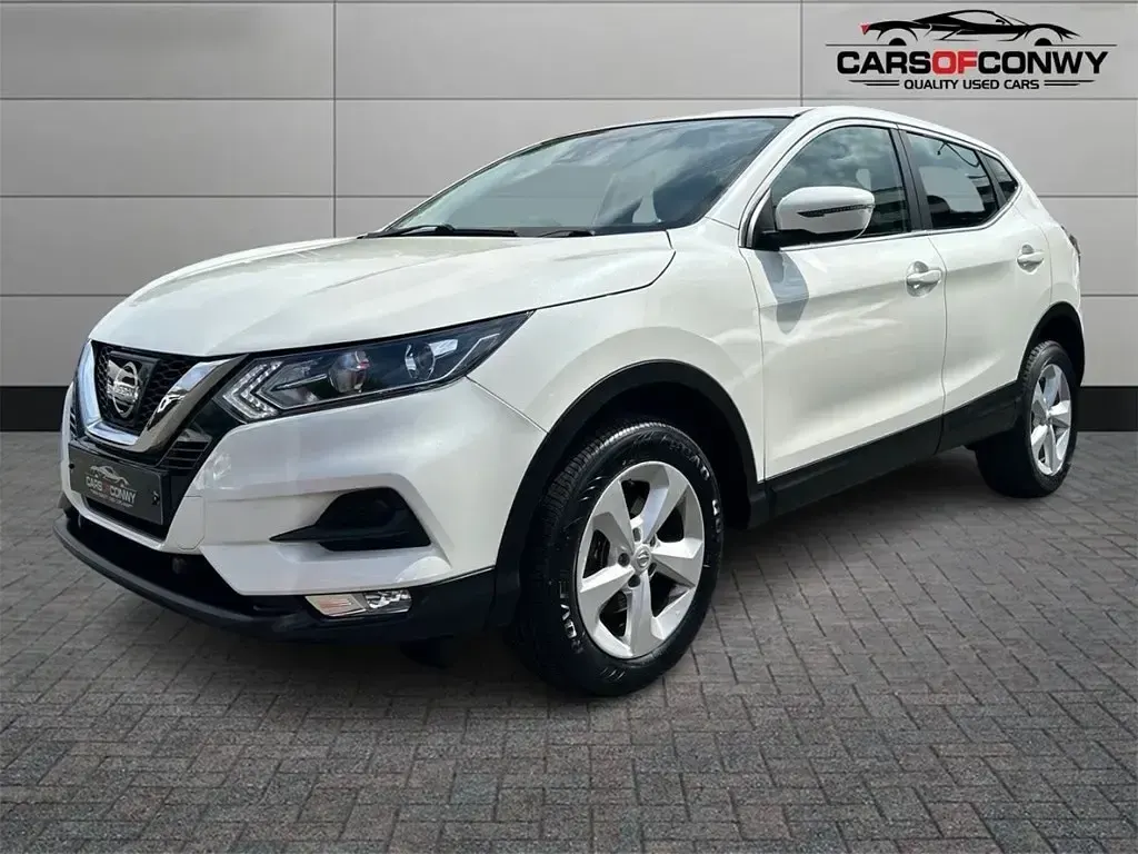 Used Nissan Qashqai Acenta 110 HP (80 kW) 2018 White SUV