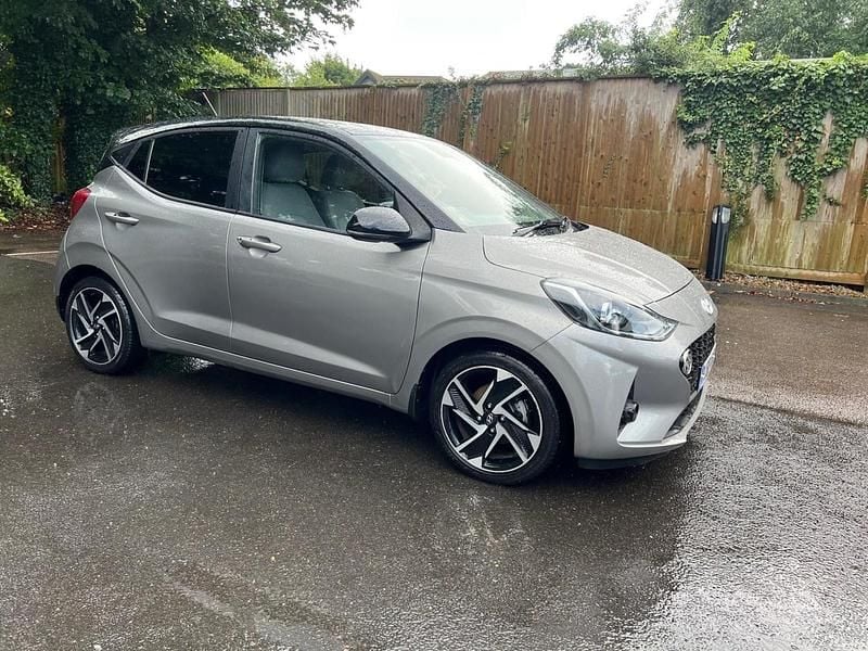 Bronze Used 2020 Hyundai i10 Premium Hatchback | £7,150 (Super price) - Image 1/4