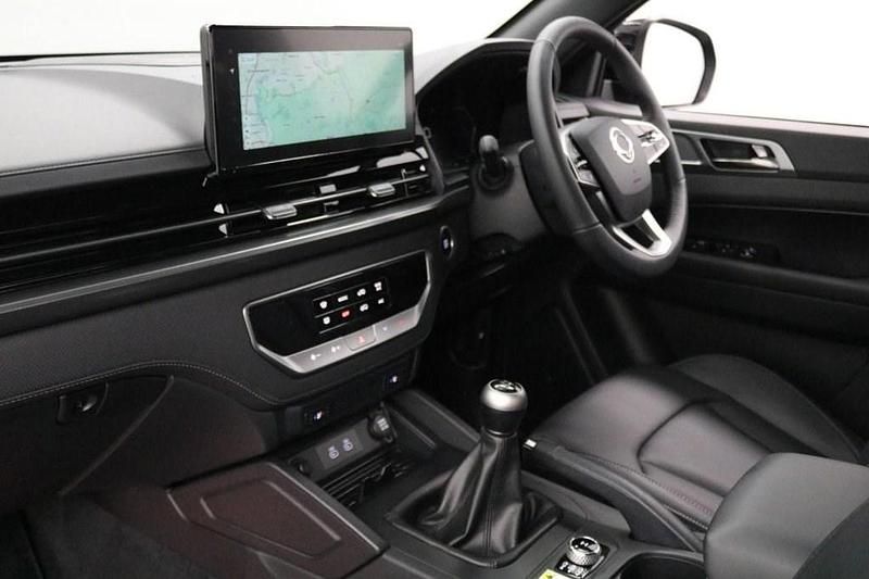 New Ssangyong (KGM) Musso 202 HP (148 kW) 2025 Black Pickup