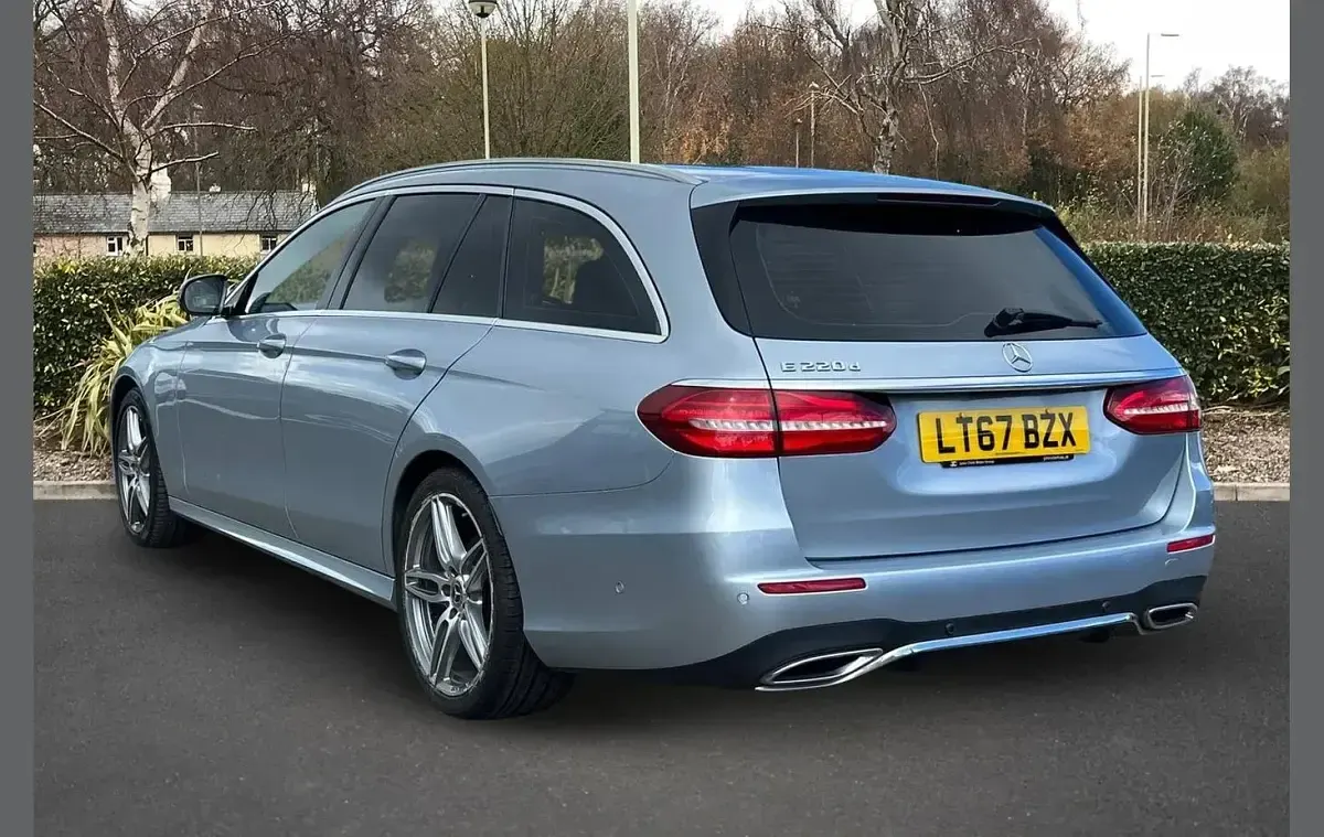 Used Mercedes E220 AMG line 191 HP (140 kW) 2017 Silver Estate