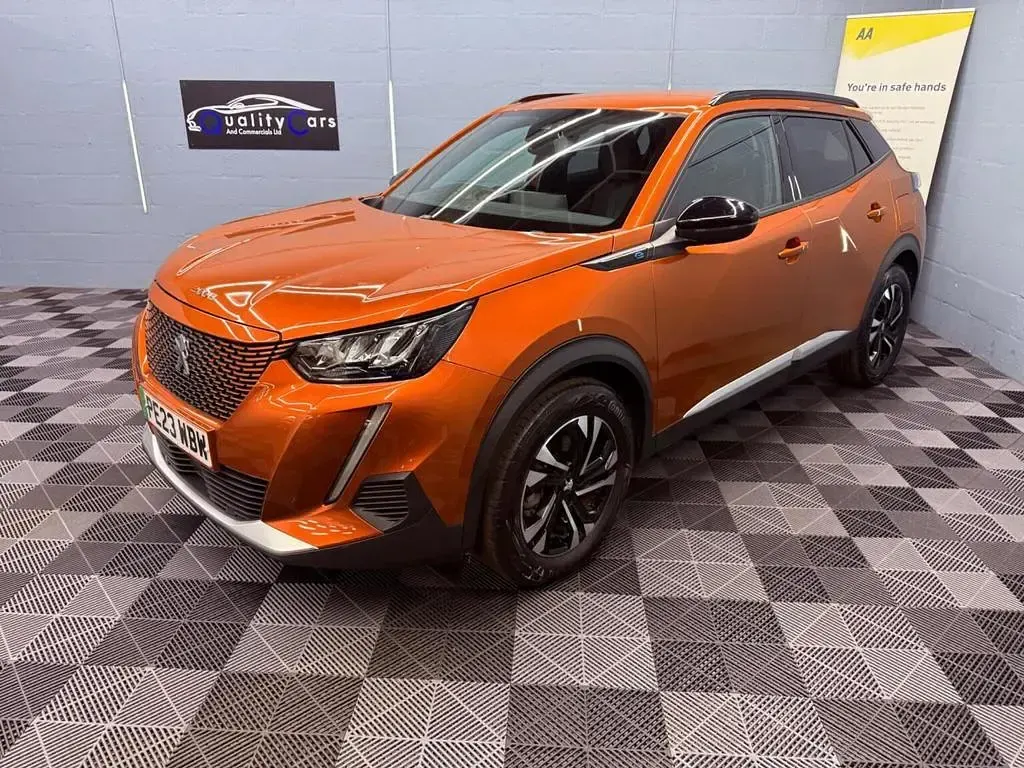 Used Peugeot e-2008 Allure+ 100 kW (136 HP) 2023 SUV