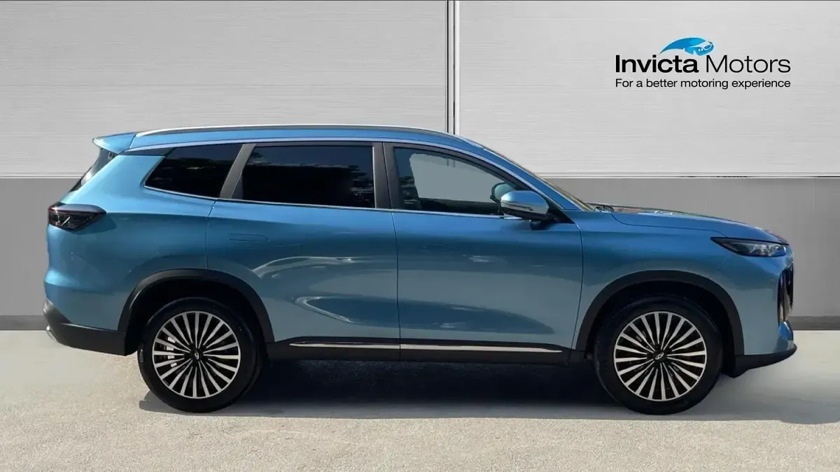 New Chery Tiggo 8 197 HP (144 kW) 2026 Blue SUV