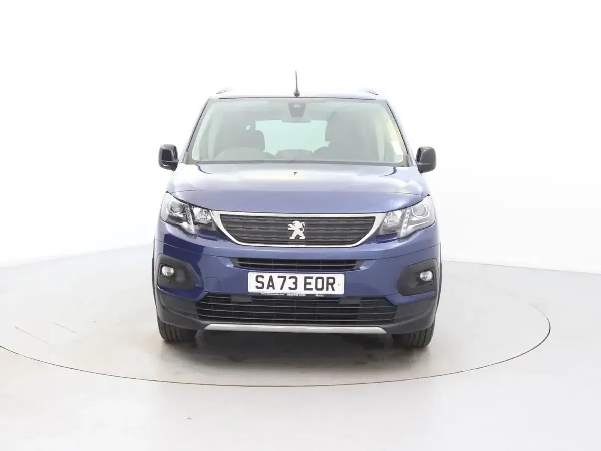 Gebraucht Peugeot Rifter Allure 131 PS (96 kW) 2023 Blau Van / Kleinbus