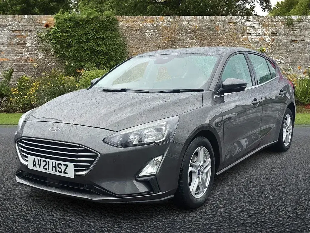 Used Ford Focus Zetec 120 HP (88 kW) 2021 Grey Hatchback