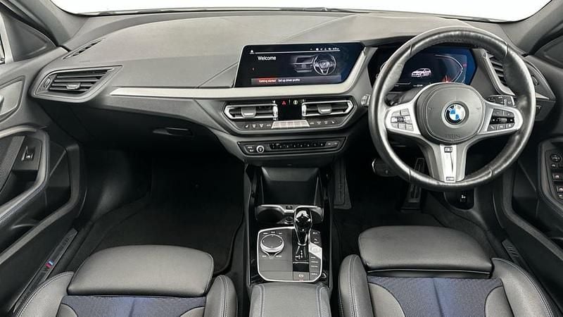 Used BMW 118 M Sport 134 HP (98 kW) 2023 White Hatchback