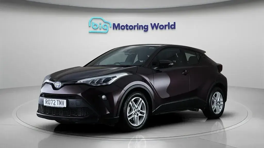 Used Toyota C-HR 122 HP (89 kW) 2023 Purple SUV