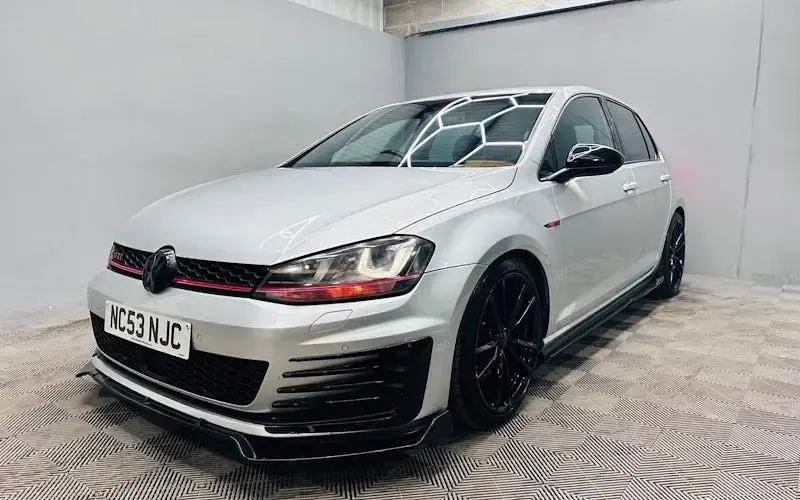 Used VW Golf VII GTI 220 HP (161 kW) 2014 Silver Hatchback
