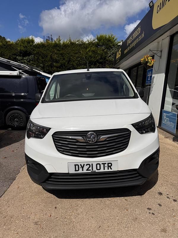 Used Vauxhall Combo Edition 2021 White MPV