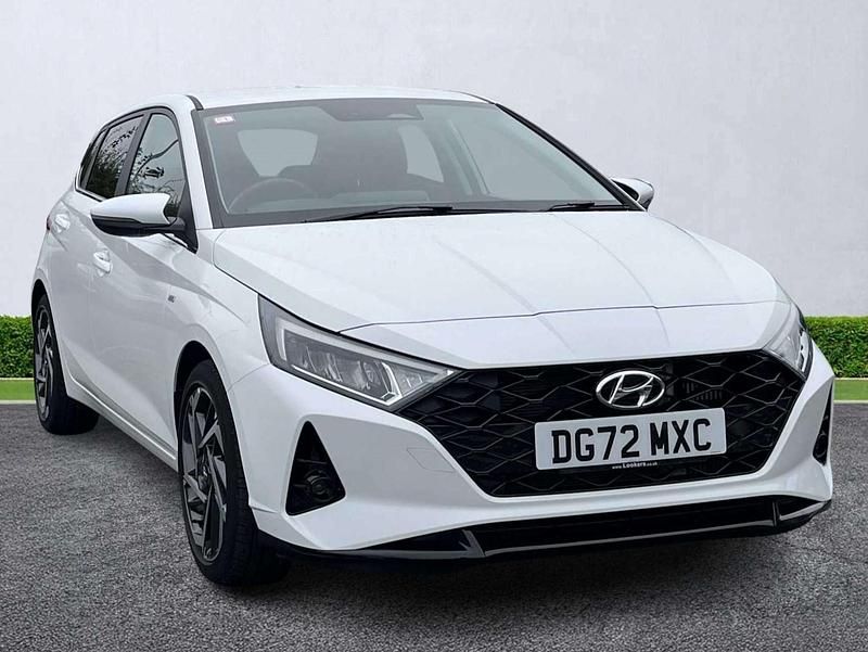 White Used 2022 Hyundai i20 Premium Hatchback | £15,199 (Fair price) - Image 1/4