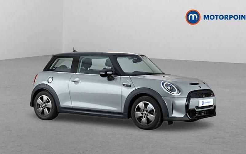 Usado Mini Cooper S Classic 178 HP (130 kW) 2022 Citadino