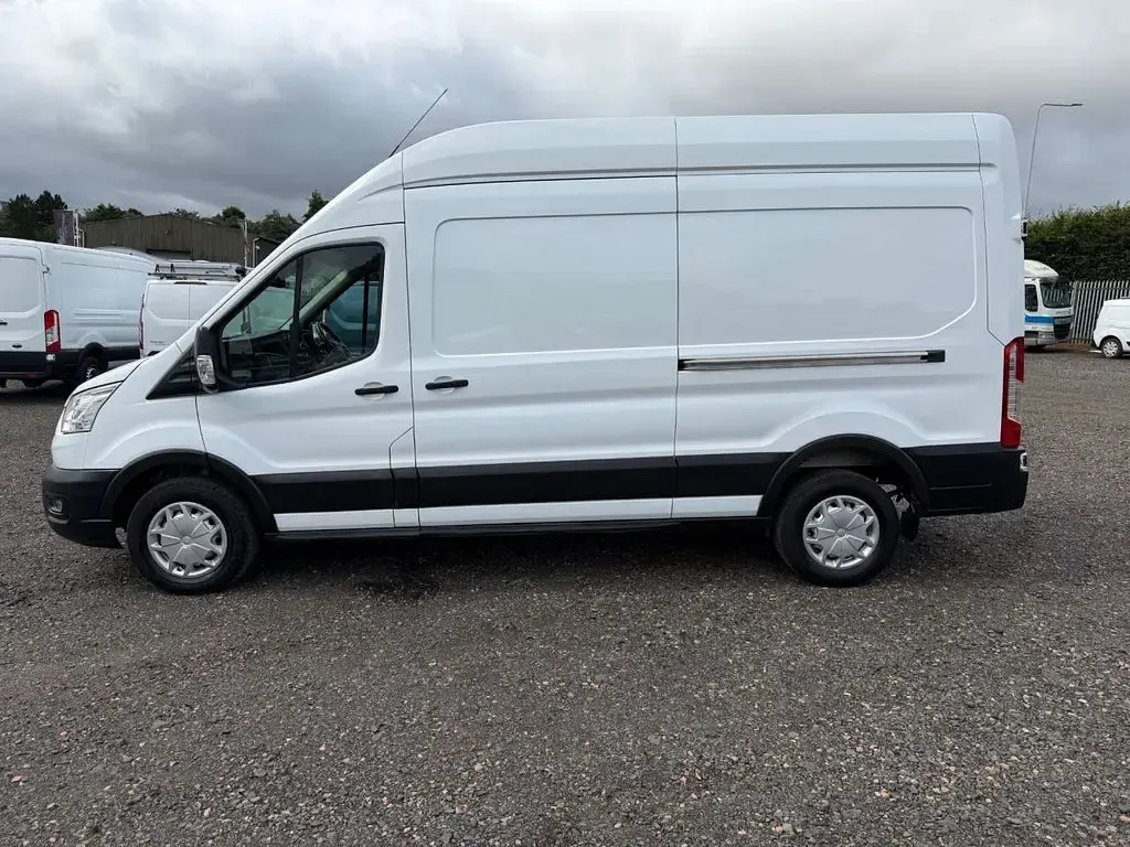 Used Ford Transit Trend 2022 White Van