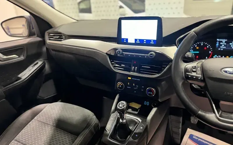 Used Ford Kuga Zetec 120 HP (88 kW) 2020 Blue SUV
