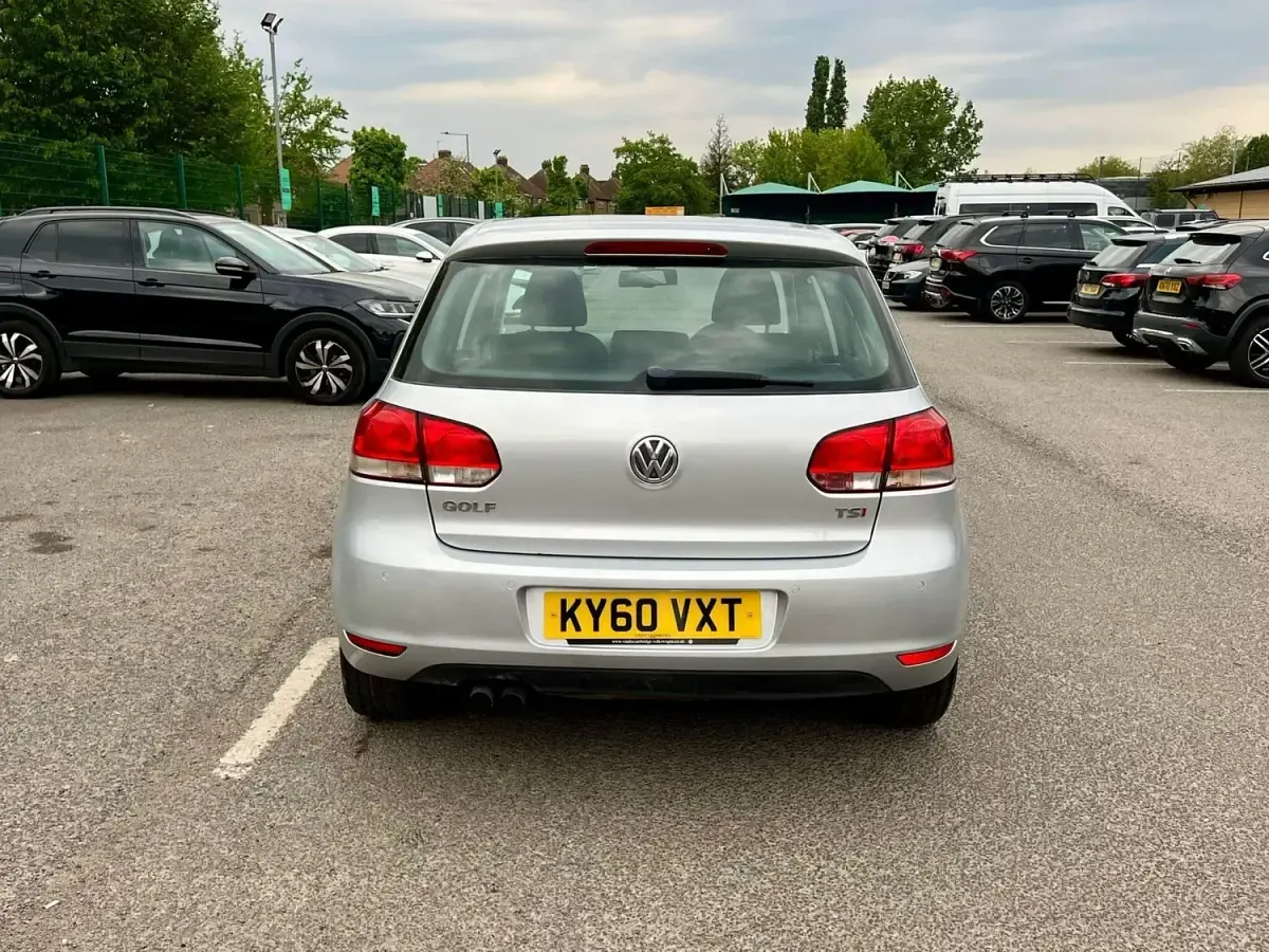 Begagnad VW Golf VI SE 2010 Silver Halvkombi